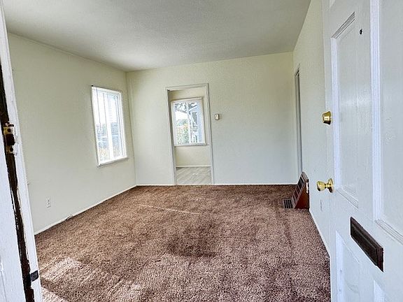 5th image of 4849 Clark Ave APT A