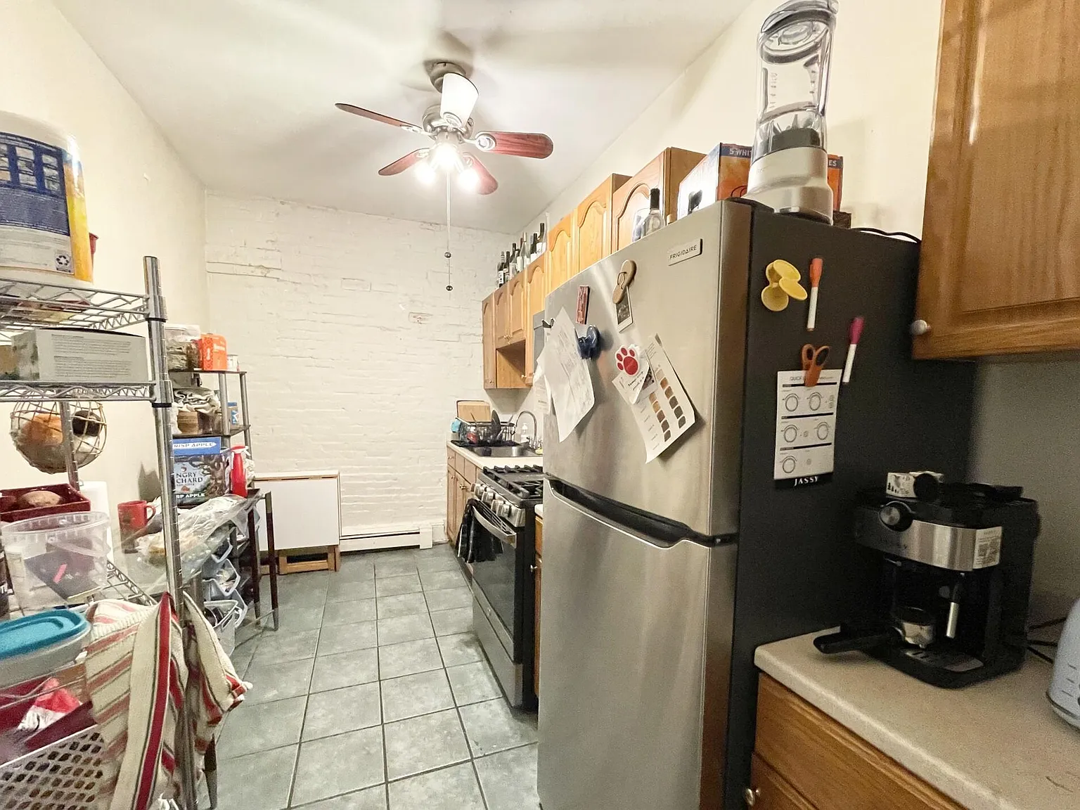 4 bed, 1150 sqft, $6,900 — Photo 4