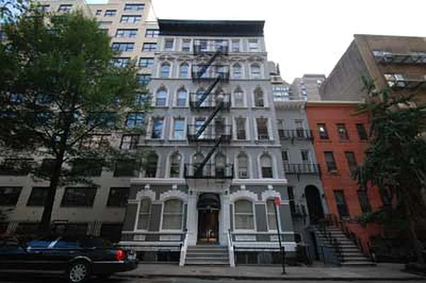 Rented by Buchbinder & Warren | media 18