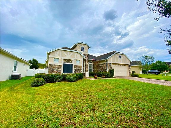 4th image of 16460 Tudor Grove Dr