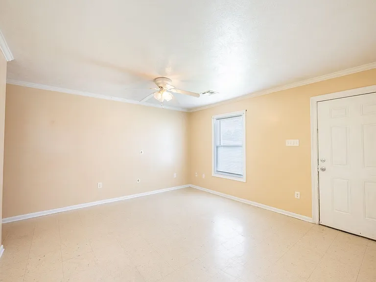 1105 Sage Dr #A — Photo 7