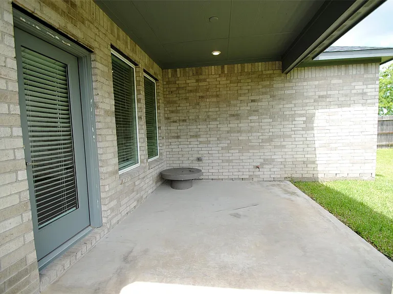 8326 Oakland Heights Ln — Photo 34