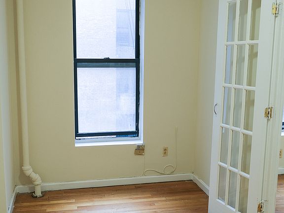 3rd image of 242 Bradhurst Ave APT 45