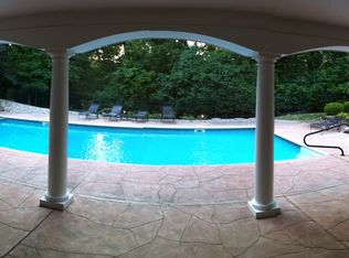 5 Loggers Trl, Edwardsville, IL 62025