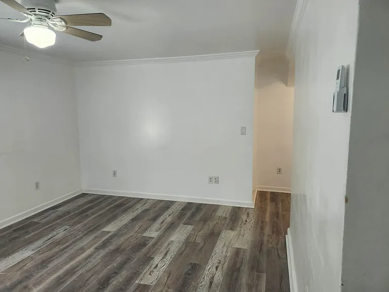 1100 Logan Ave #2B — Photo 8