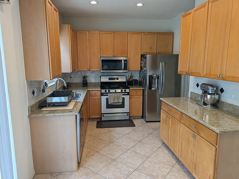 7719 Bingham Ct — Photo 9
