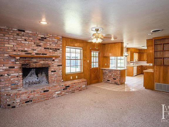 5th image of 3219 Camarie Ave