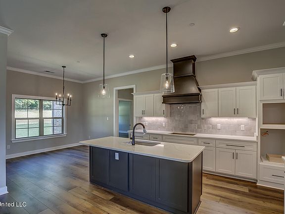 4th image of 1528 Tributary Dr