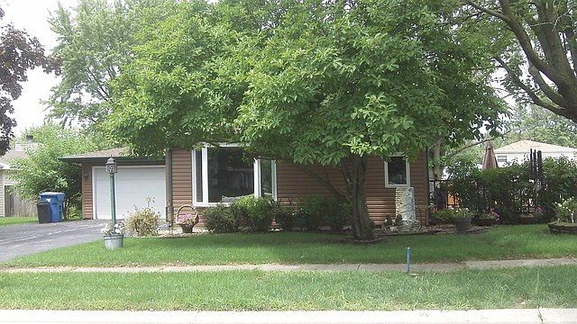 1st image of 24 Emery Dr