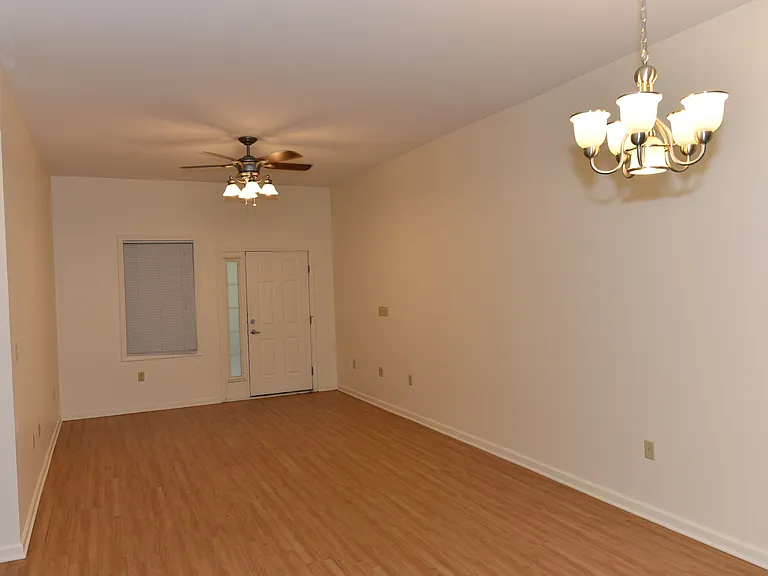 320 S Dunn — Photo 29