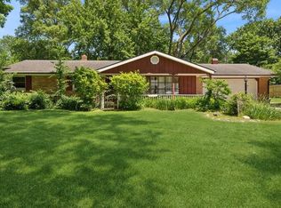 3233 E Valley View Dr, Saint Joseph, MI 49085