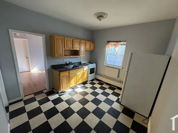 765 Grove St #4, Irvington, NJ 07111