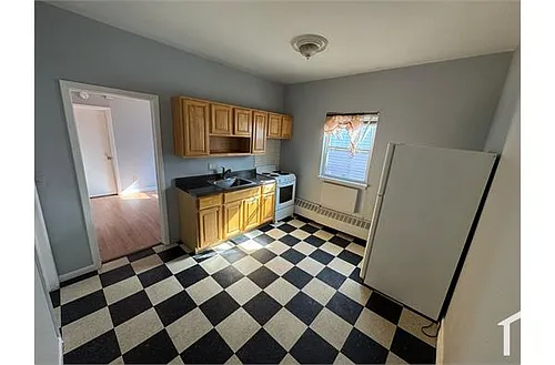 765 Grove St #4 Photo 1