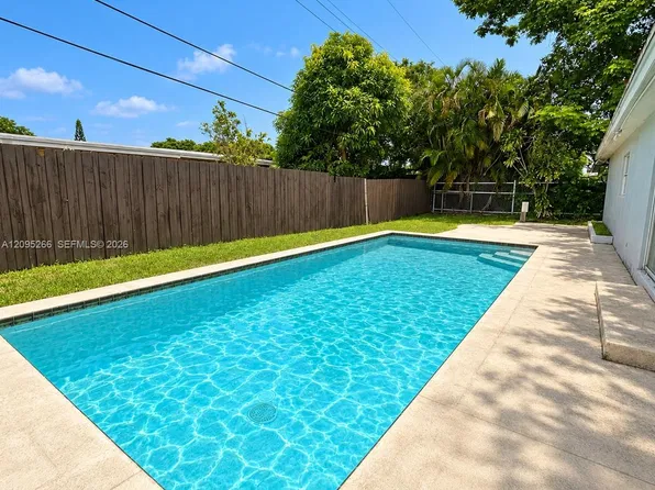 1411 NE 201st Ter, Miami, FL 33179