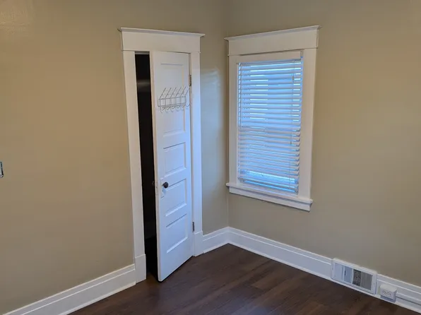 32 Shoreham Pkwy Floor 2, Buffalo, NY 14216