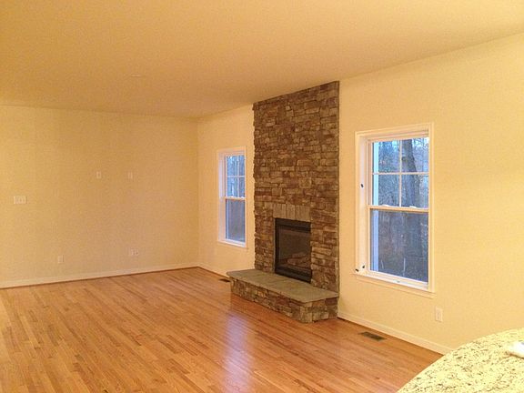 Stone finish gas fireplace