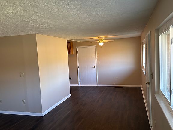 2nd image of 4721 Delba Dr