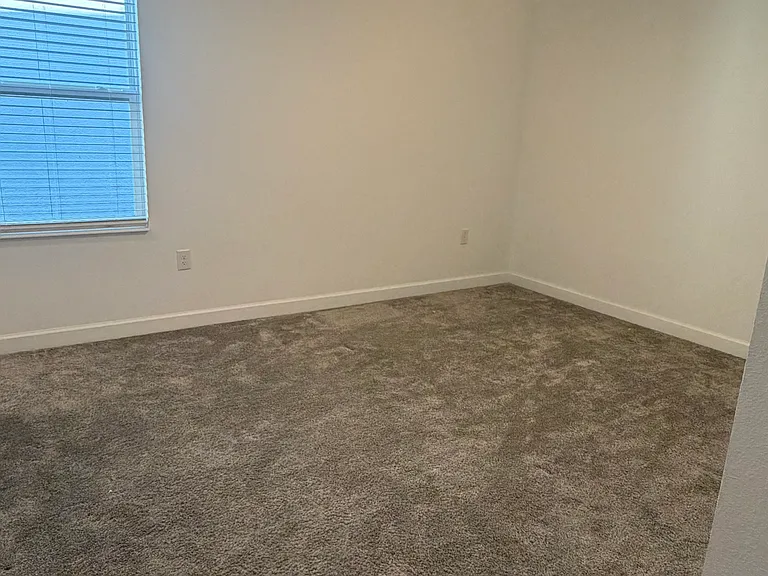 5037 Bessie Ct — Photo 62