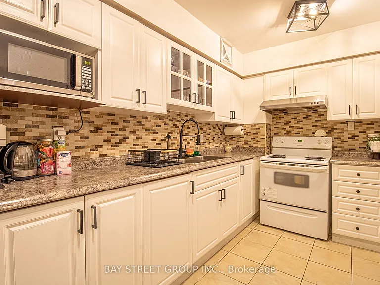 2050 Bridletowne Cir #1712 — Photo 9