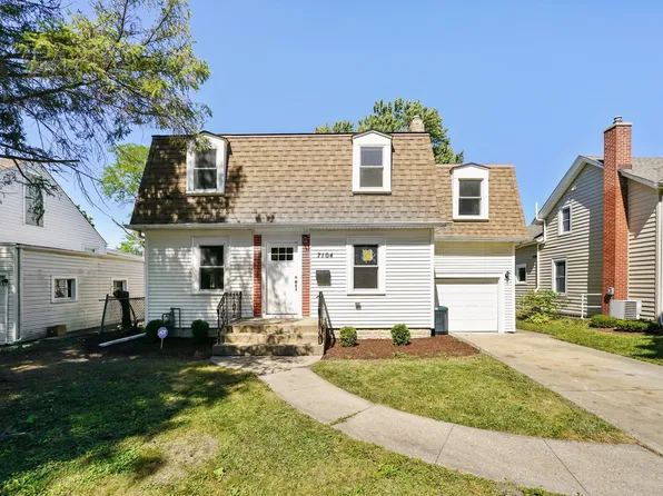 7104 Church St, Morton Grove, IL 60053