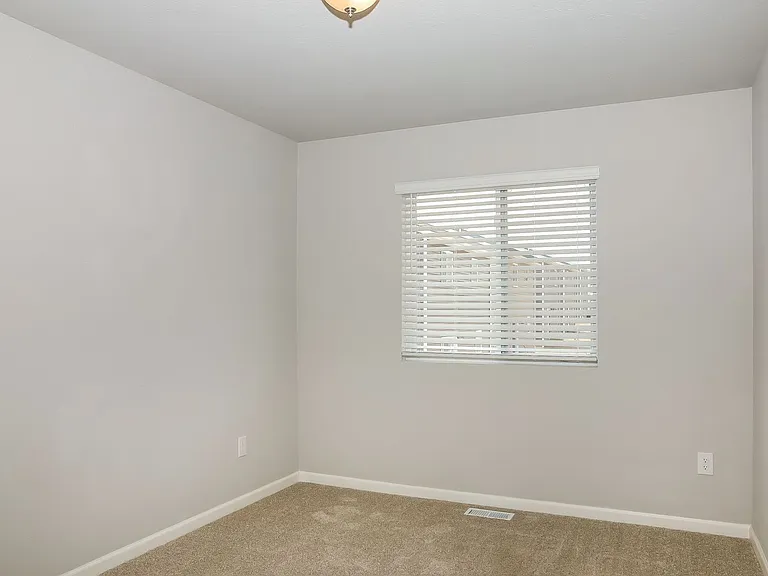 1304 Timber Hollow Ct — Photo 5