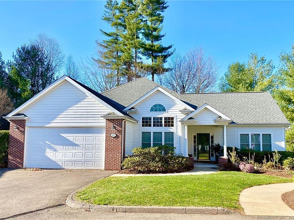 1st image of 92 Emily Way #92