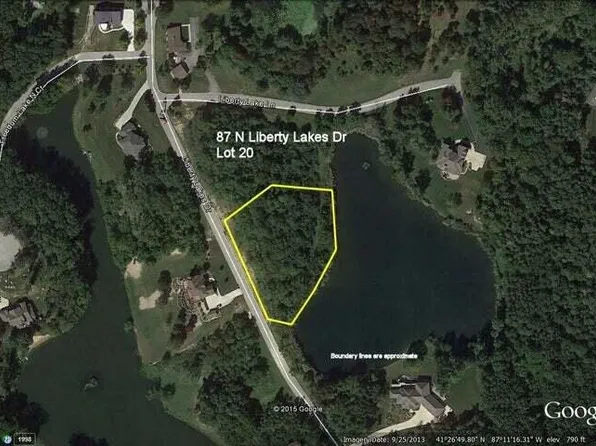 87 N Liberty Lakes Dr, Valparaiso, IN 46385