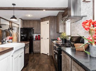 13800 Alabama Dr, Eagle, MI