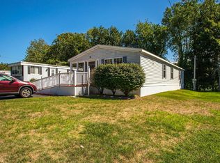 30 Oak Hill Dr, Hampstead, NH 03841