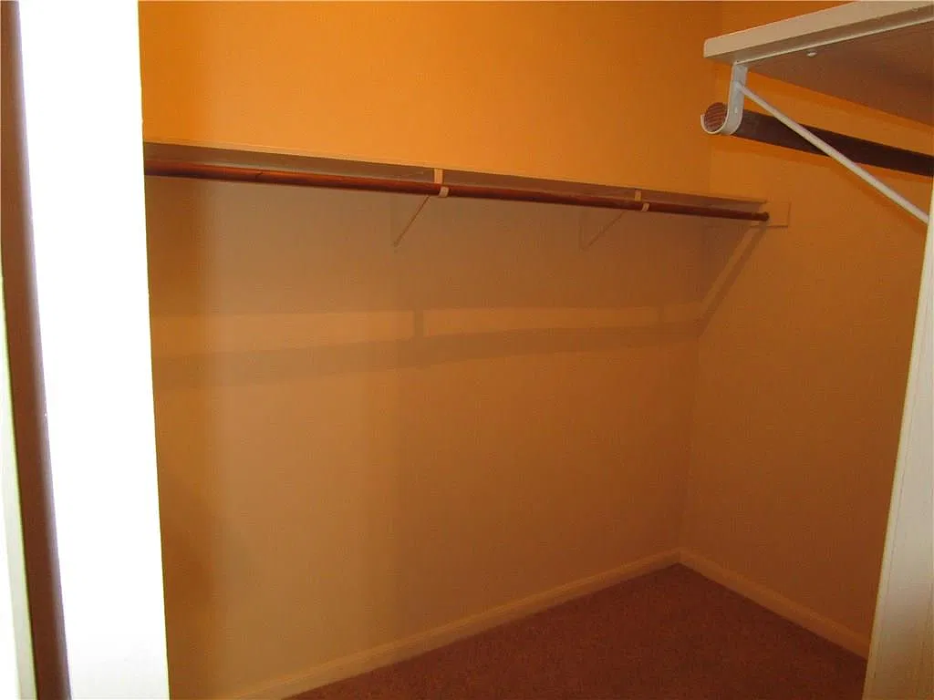 2 bed, 2.0 bath, 926 sqft, $2,600 — Photo 4