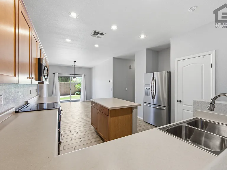 1328 S Bridgegate Dr — Photo 6