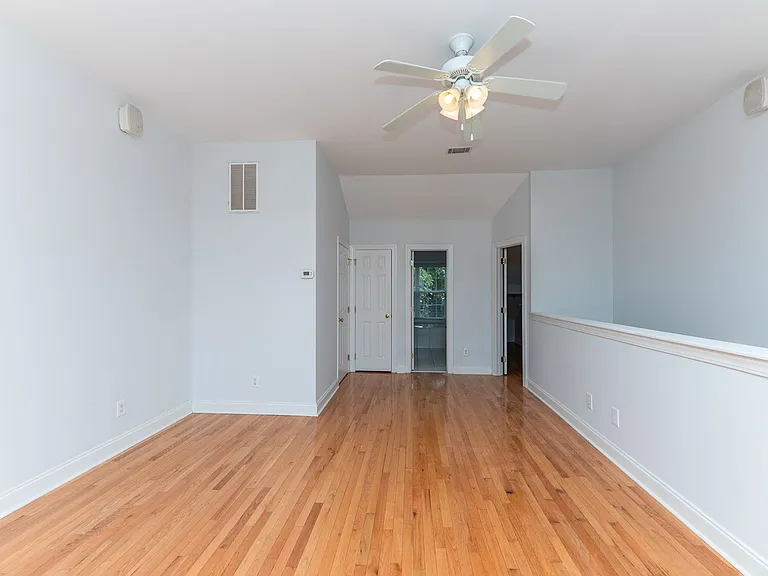 4945 Lake Palmetto Ln — Photo 2