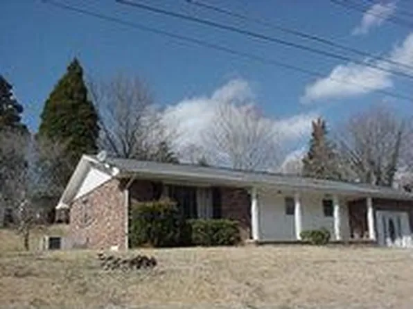 114 W Maiden Ln, Oak Ridge, TN 37830