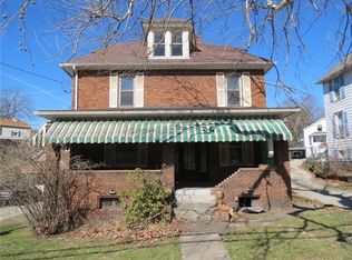 911 Springfield Pike, Connellsville, PA 15425