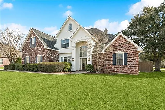 553 Evergreen Dr