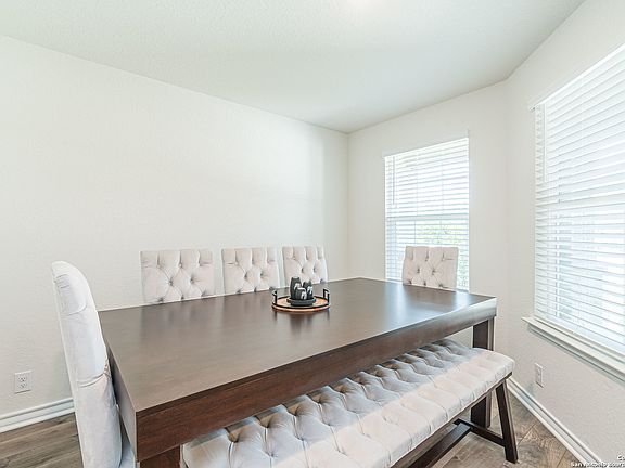 5th image of 14816 GOLDFINCH WAY