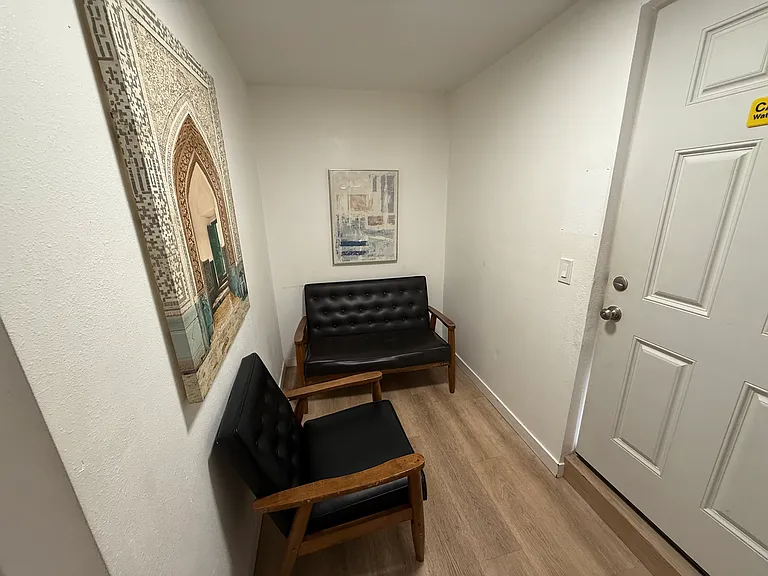 306 E 4th St #306B — Photo 6