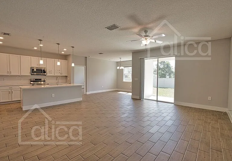 1610 Rada Ln — Photo 10