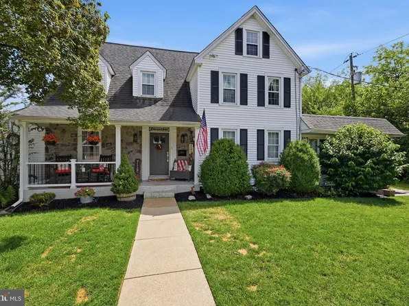 2432 W Parris Dr, Wilmington, DE 19808