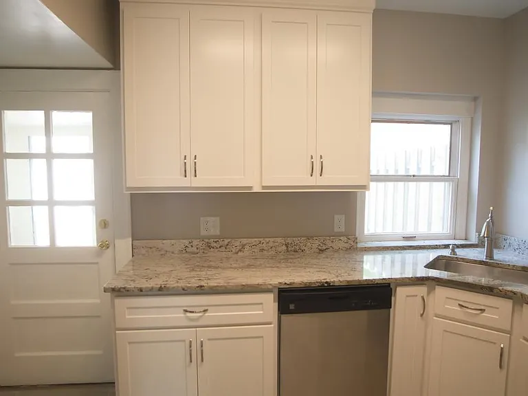7751 Davis Dr — Photo 13