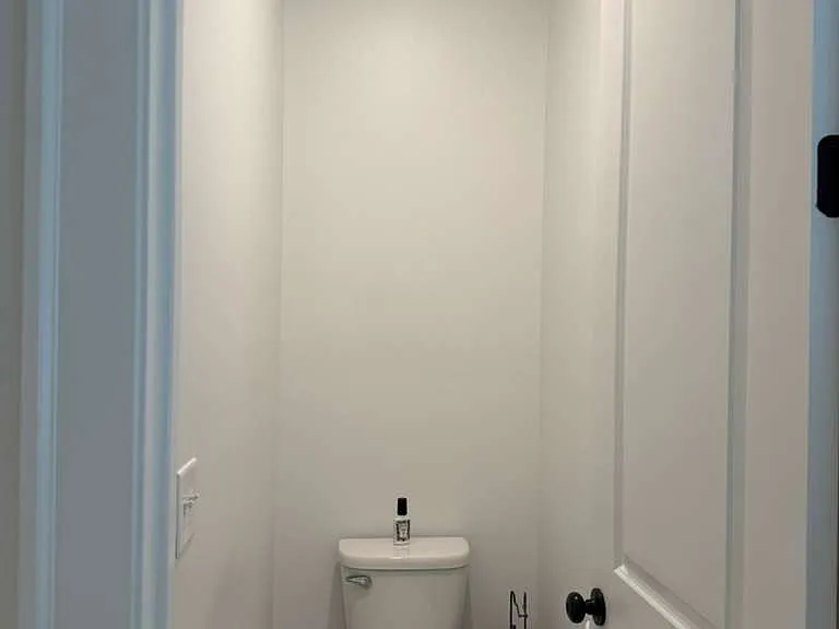 Master restroom