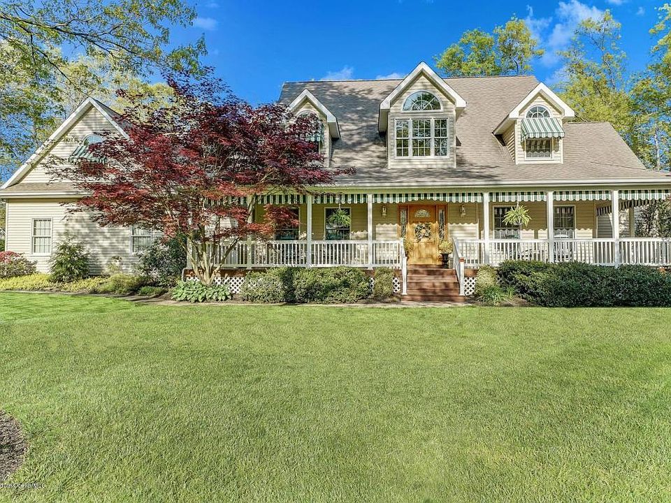 1st image of 1617 Badger Dr
