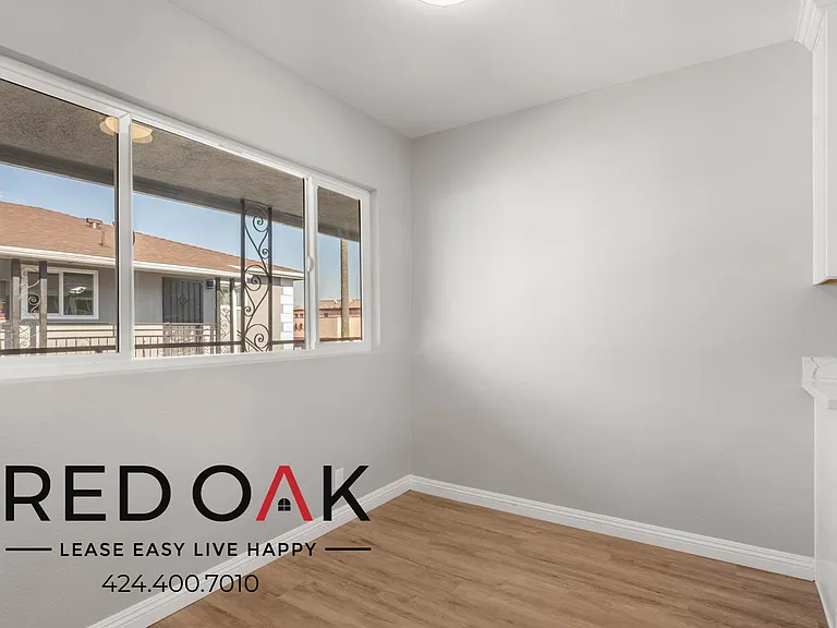 8015 S Western Ave #5 — Photo 8