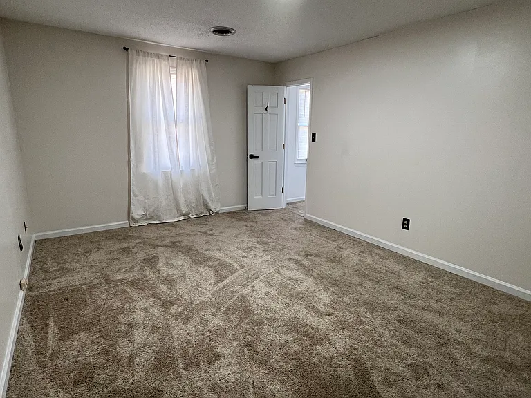 4312 Whisperwood Dr — Photo 7