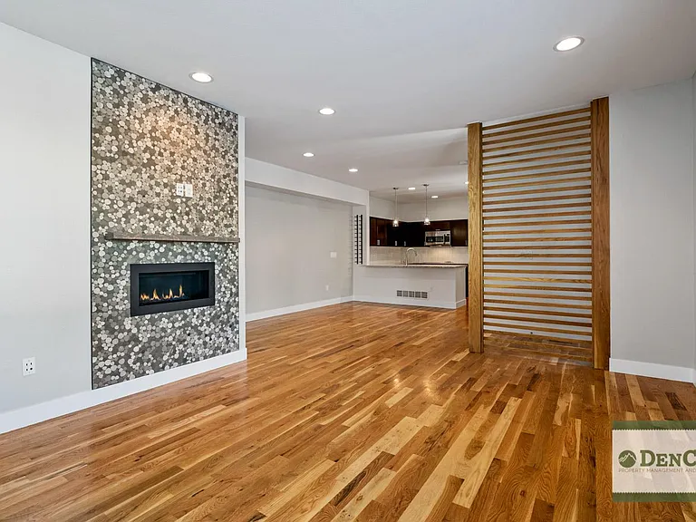 3118 Vallejo St — Photo 9