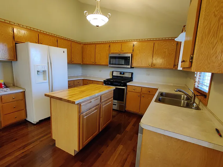7810 Brookside Glen Dr — Photo 11
