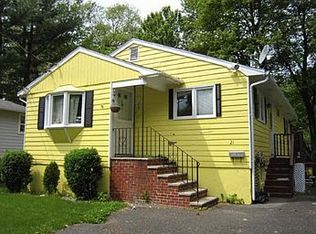 21 Grove Rd, Waltham, MA 02451