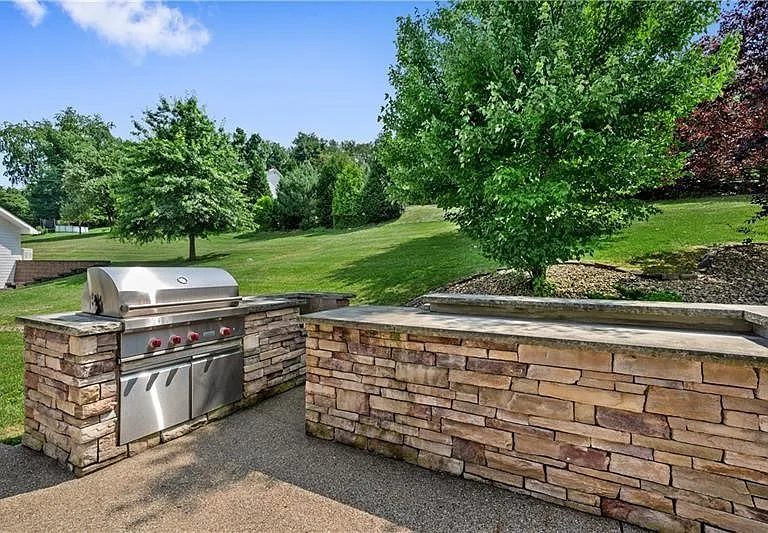 6050 Walton Rd — Photo 40