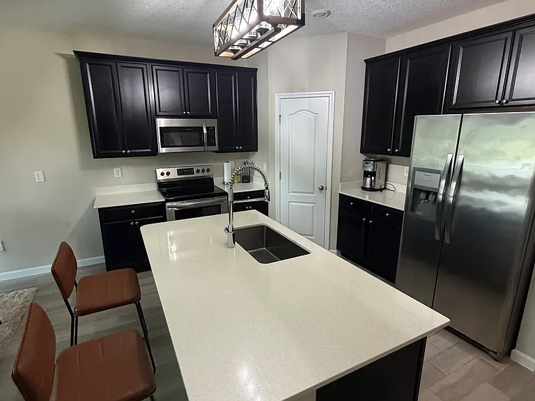 31 Appleton Ct — Photo 2