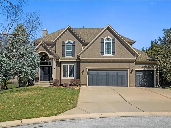 11297 S Belmont St, Olathe, KS 66061